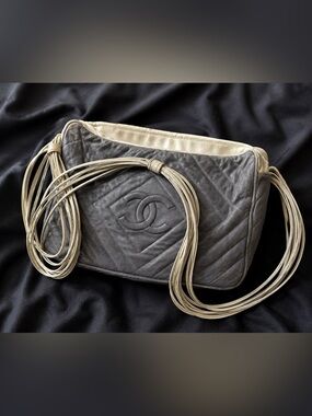 Authentic Chanel Vintage CC Quilt Camera bag
